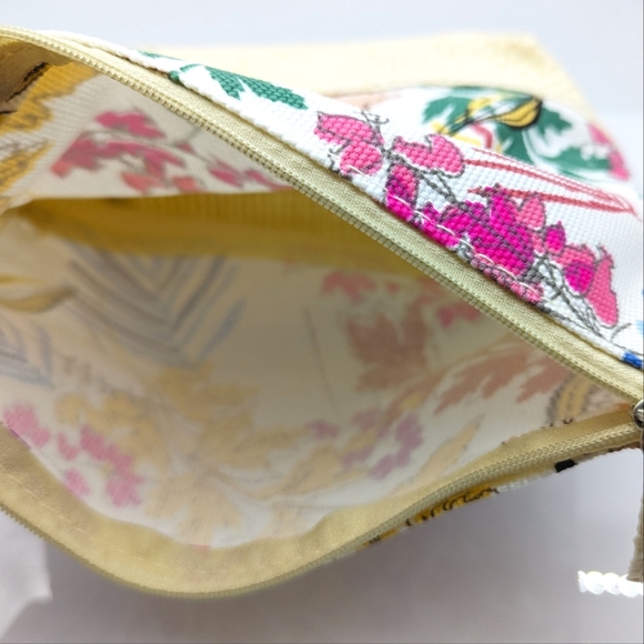 Make Up Bag - Picture 4 of 4